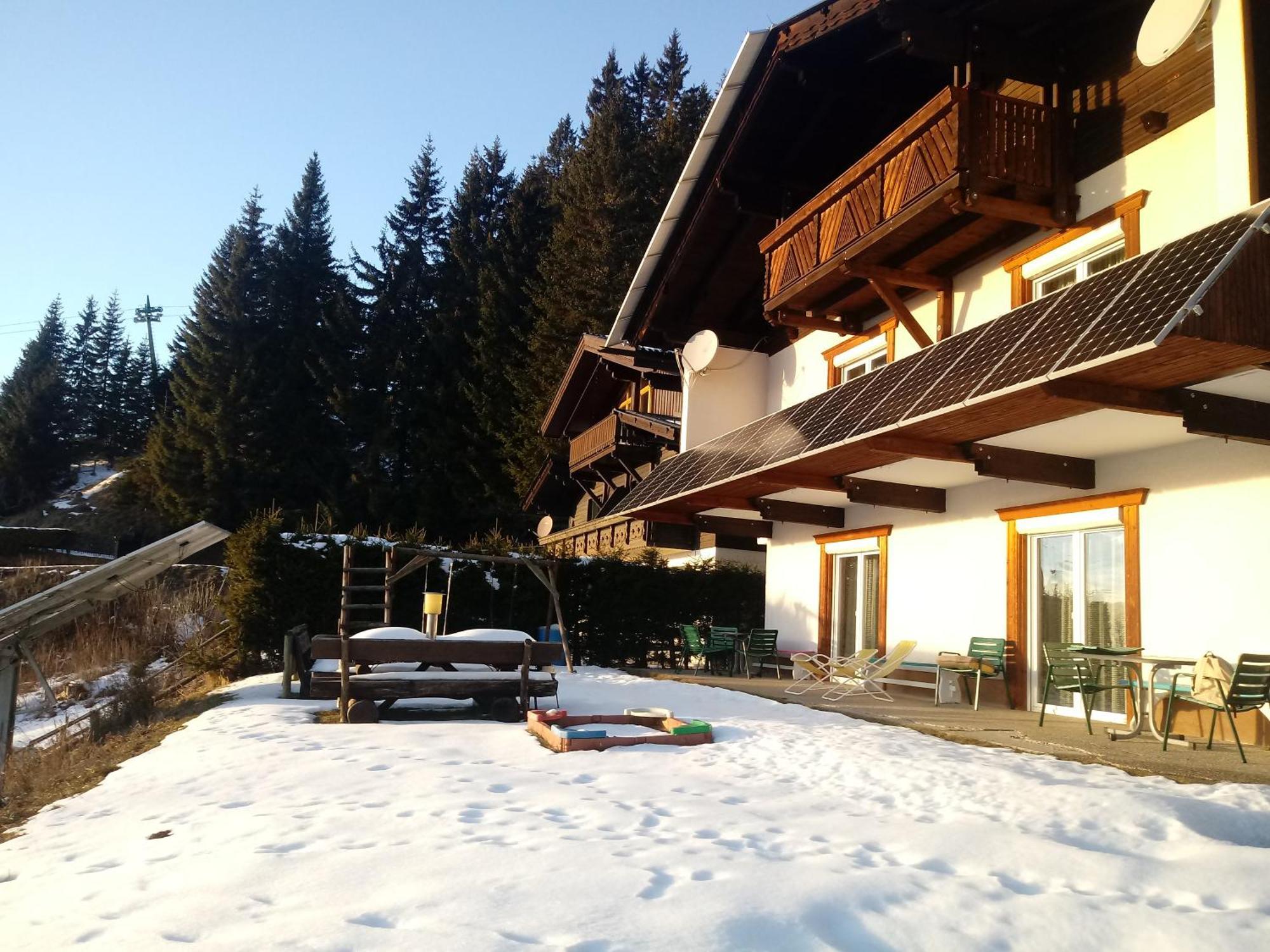トレフェンAlmhaus Florianアパートメント エクステリア 写真