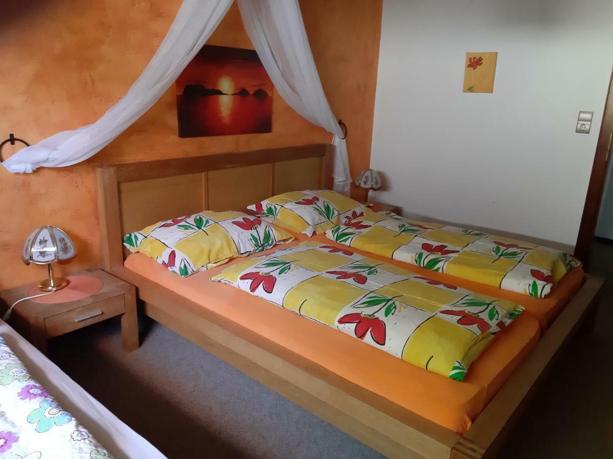 トレフェンAlmhaus Florianアパートメント エクステリア 写真